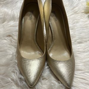 MK gold tone pump